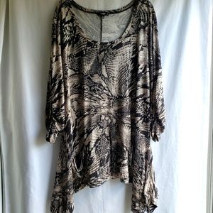 PREMISE Studio Woman Snake Print Top, Black & Cream, size:3XL
